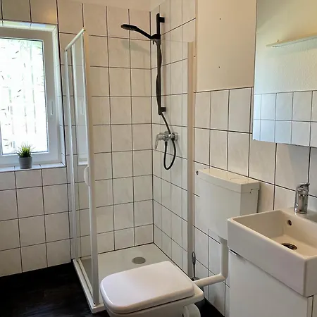 Hirsch Gretel - Garten Mit Grill - Wald